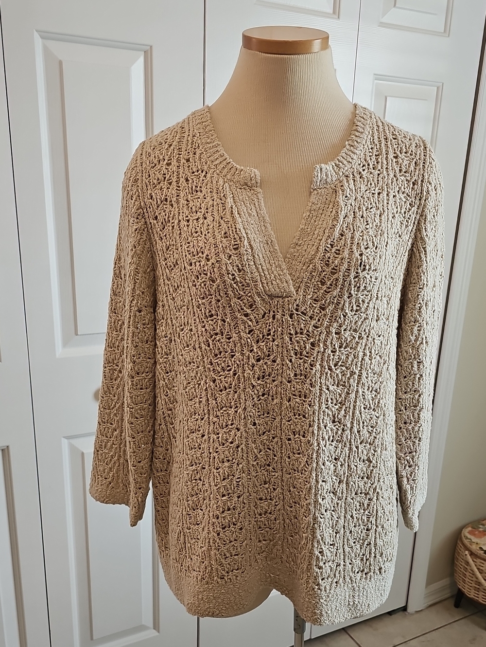 Unbranded Split Neck Crochet Knit Sweater Womens Beige Boho Size L Open Weave
